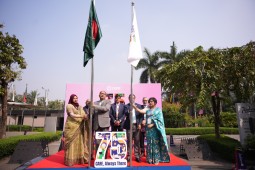 The celebration started by hoisting the national flag and singing the national anthem