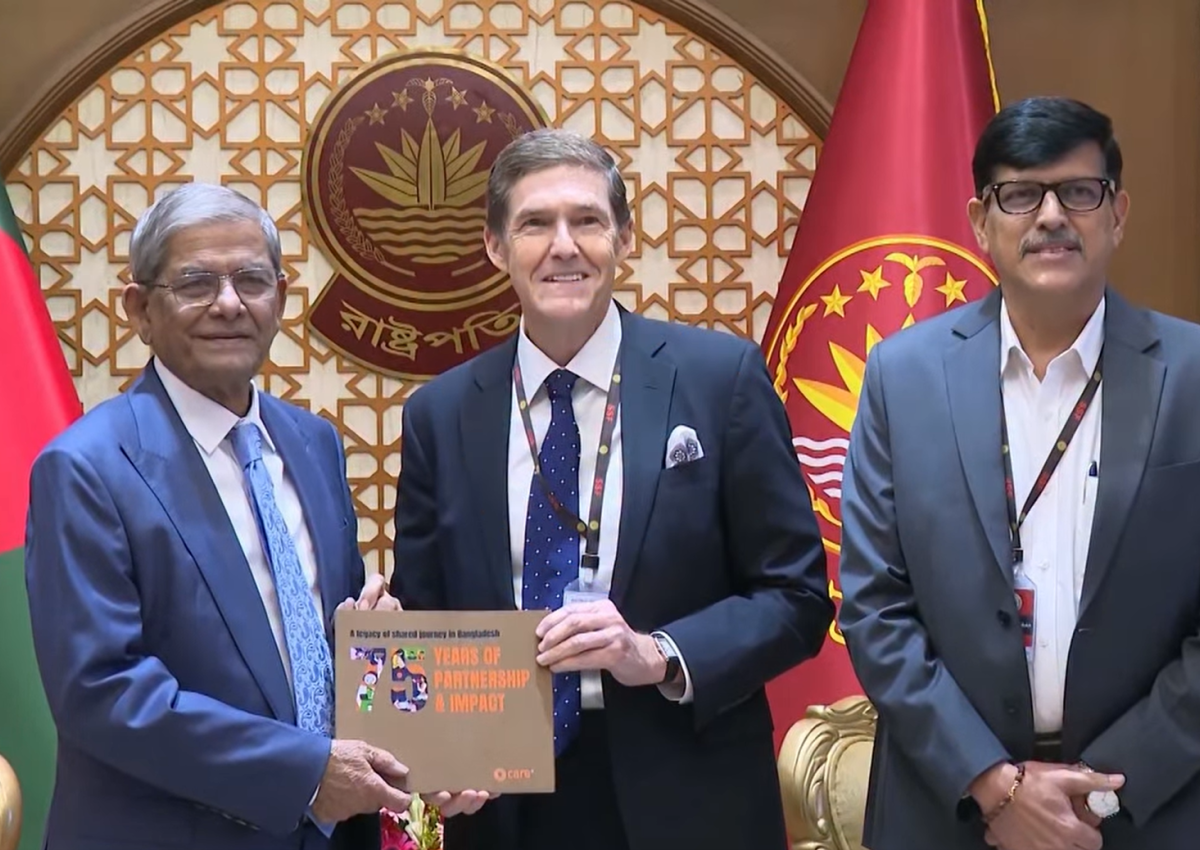 রাষ্ট্রপতির সঙ্গে কেয়ার বাংলাদেশ প্রতিনিধিদলের সৌজন্য সাক্ষাৎ